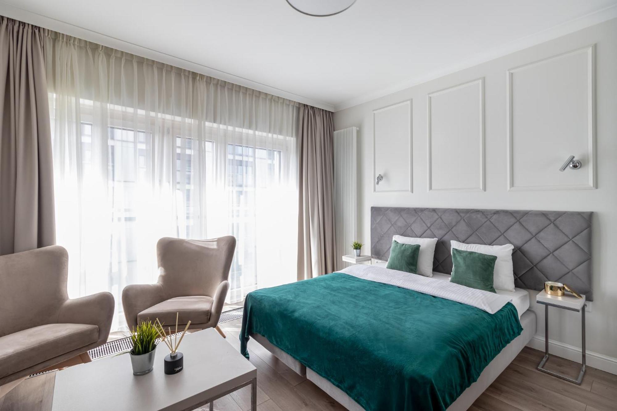 Golden Apartments -City Center - Mennica Residence Варшава Екстериор снимка
