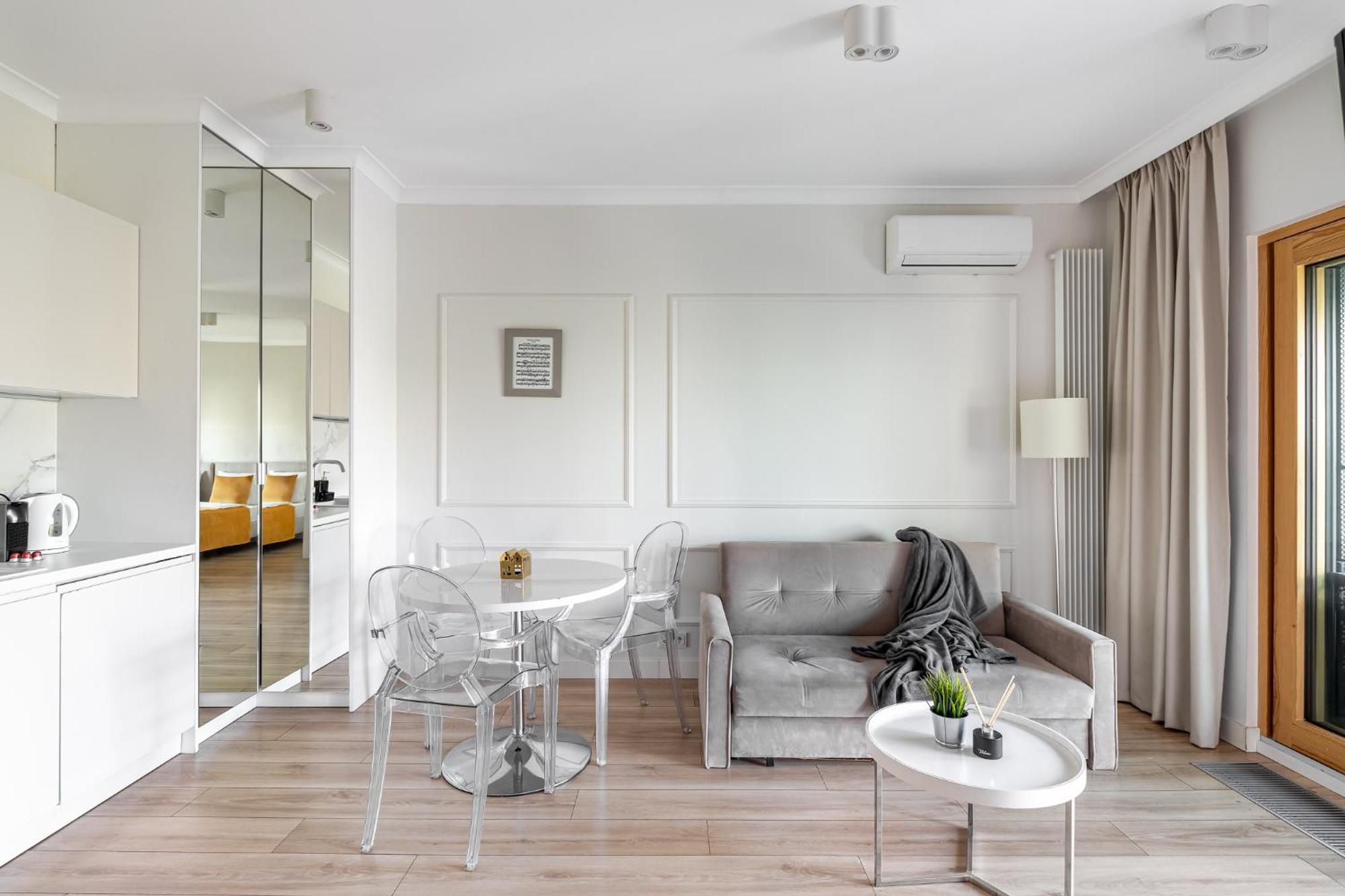 Golden Apartments -City Center - Mennica Residence Варшава Екстериор снимка