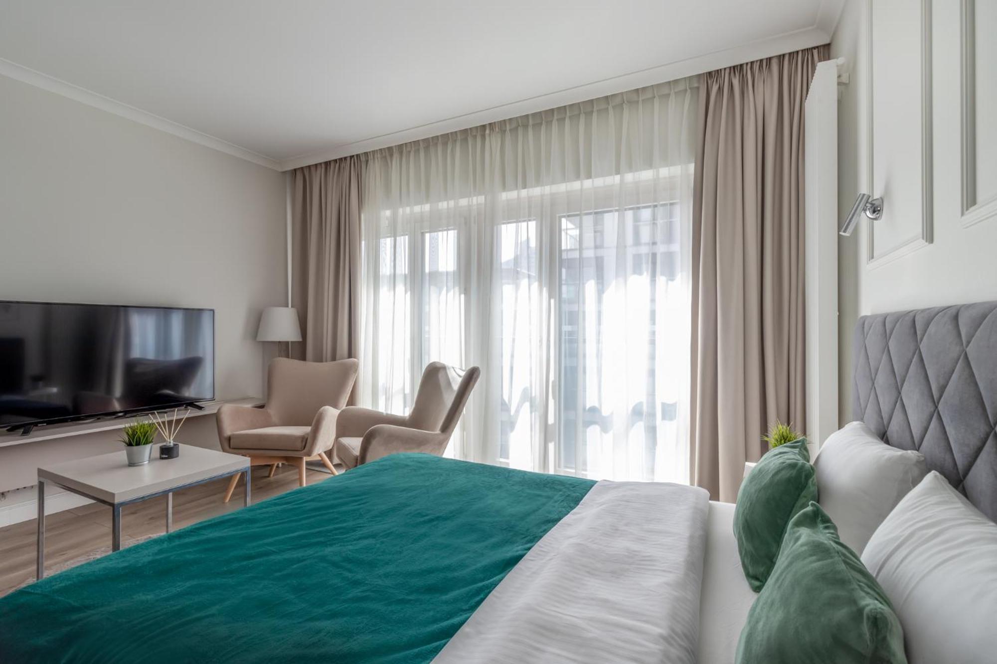 Golden Apartments -City Center - Mennica Residence Варшава Екстериор снимка