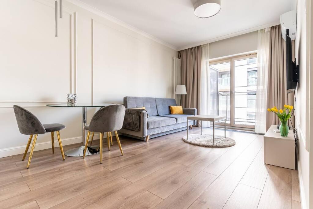 Golden Apartments -City Center - Mennica Residence Варшава Екстериор снимка