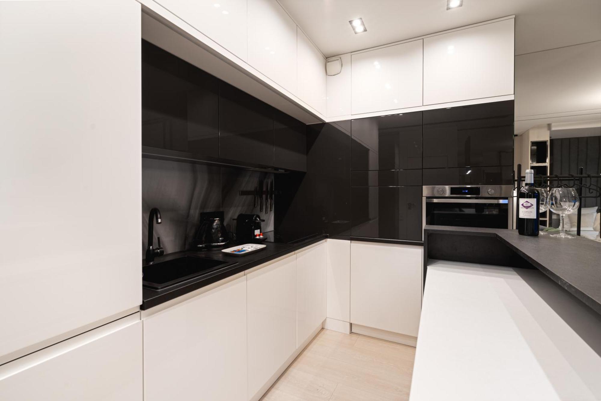 Golden Apartments -City Center - Mennica Residence Варшава Екстериор снимка