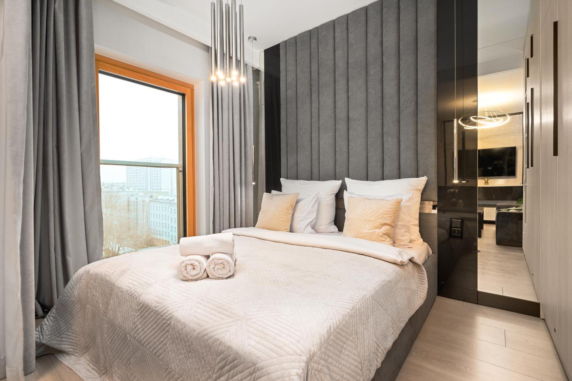 Golden Apartments -City Center - Mennica Residence Варшава Екстериор снимка